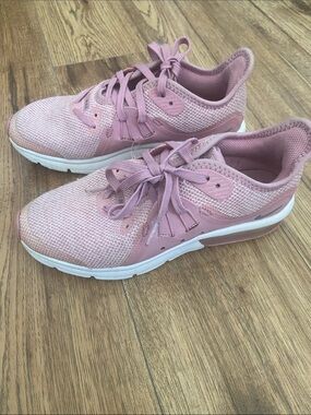 Nike Kids Pink Mesh Lace-Up Sneakers
